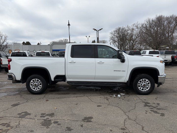 2021 Chevrolet Silverado 1500 Image 5