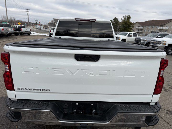 2021 Chevrolet Silverado 1500 Image 9