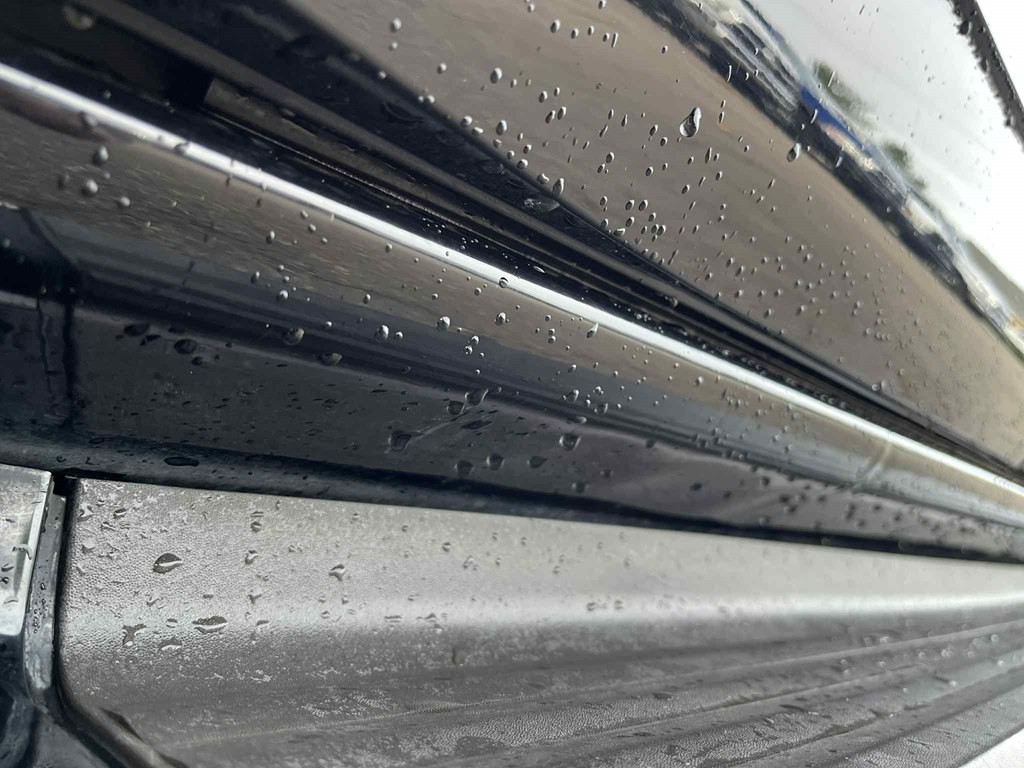 2003 Cadillac Escalade Image 10