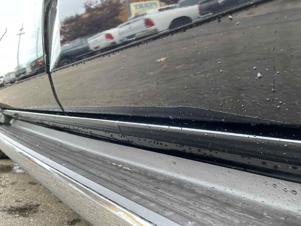 2003 Cadillac Escalade Image 11