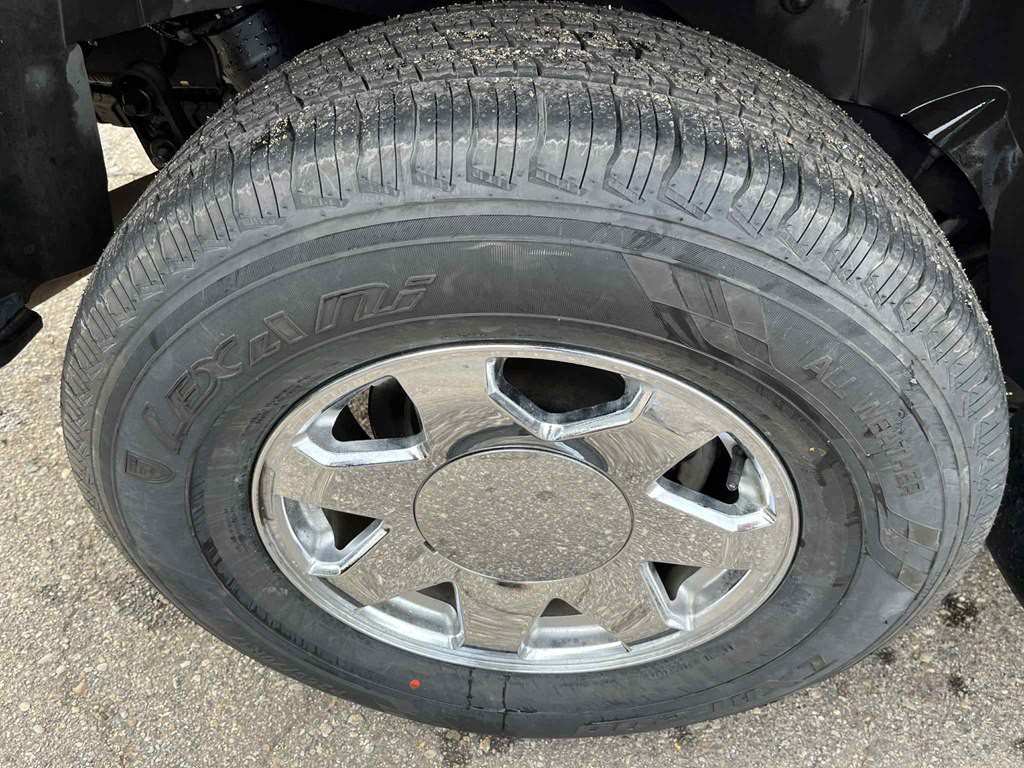 2003 Cadillac Escalade Image 14