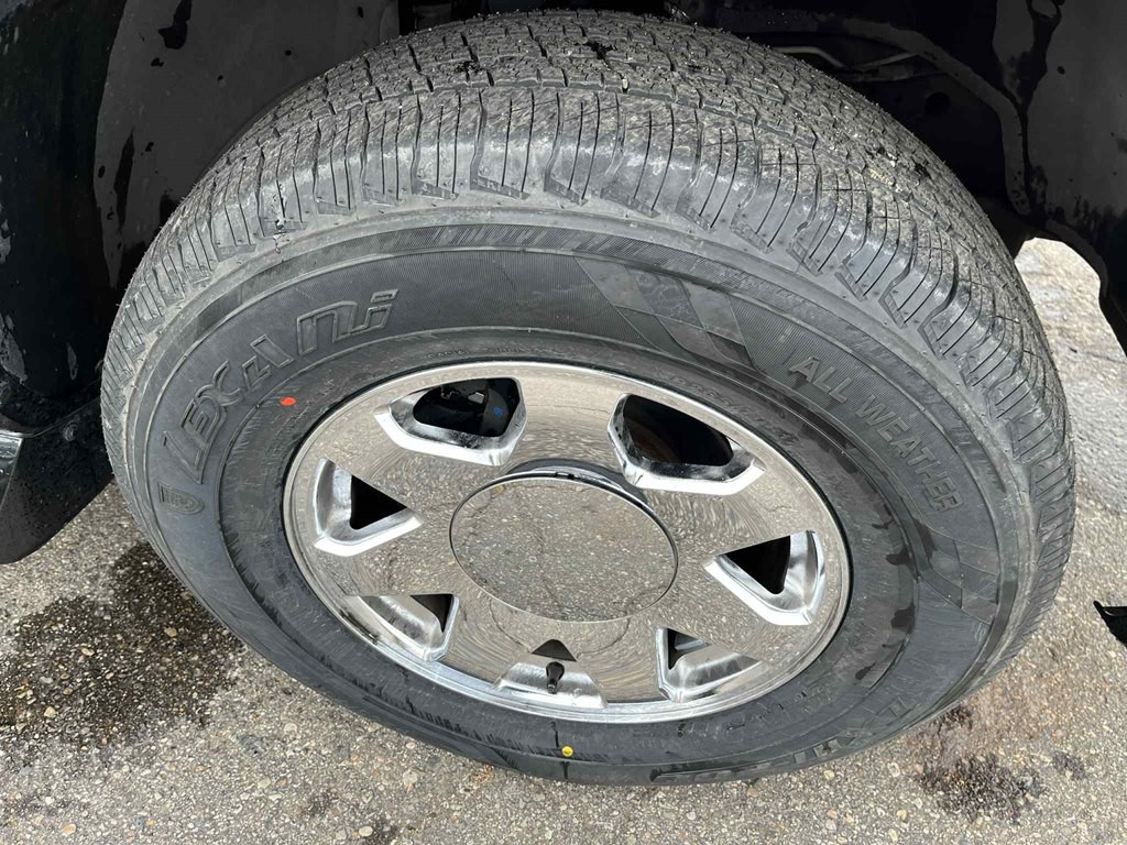 2003 Cadillac Escalade Image 15