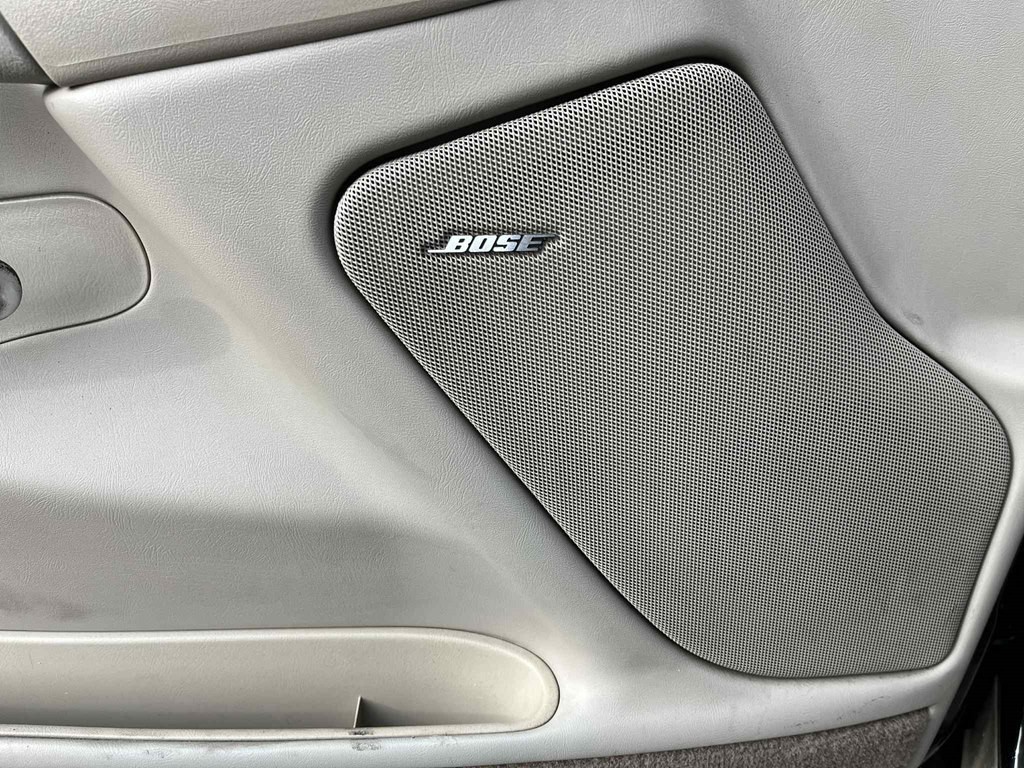 2003 Cadillac Escalade Image 19