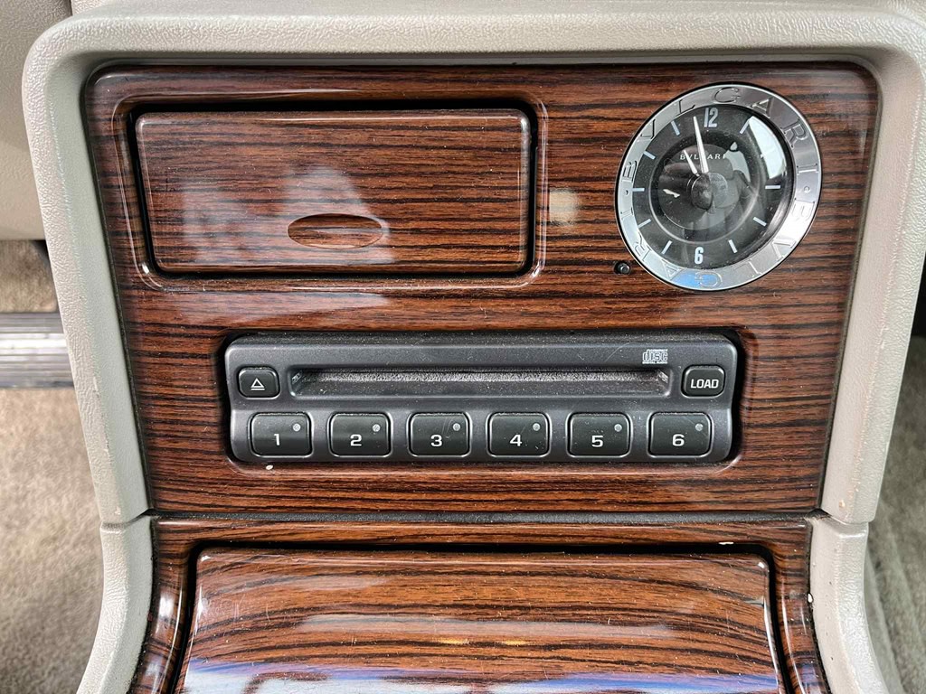 2003 Cadillac Escalade Image 27