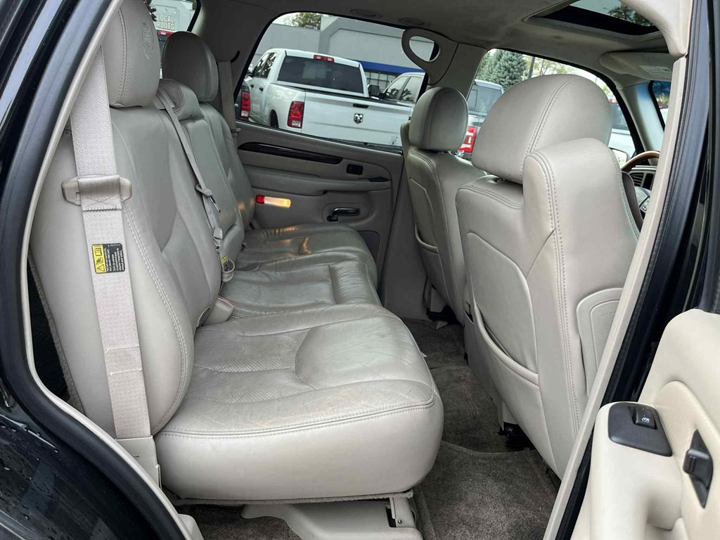 2003 Cadillac Escalade Image 29