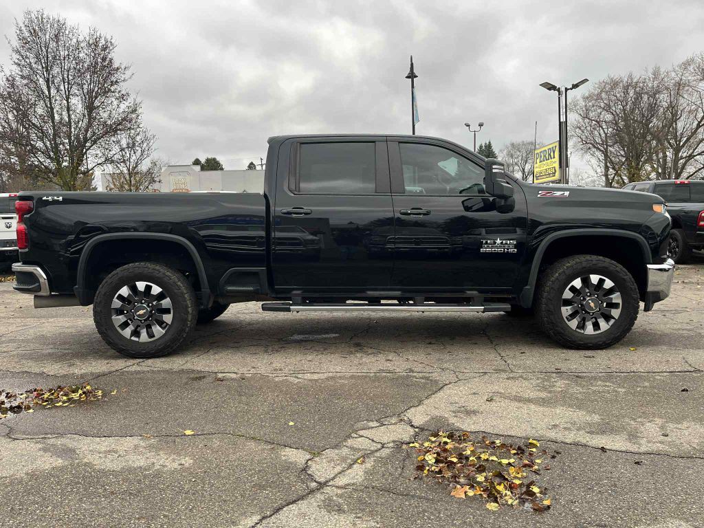 2021 Chevrolet Silverado 1500 Image 5