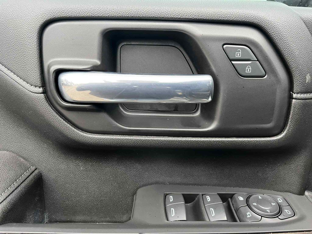 2021 Chevrolet Silverado 1500 Image 18