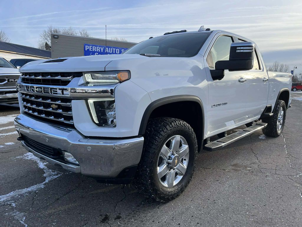 2021 Chevrolet Silverado 1500 Image 2