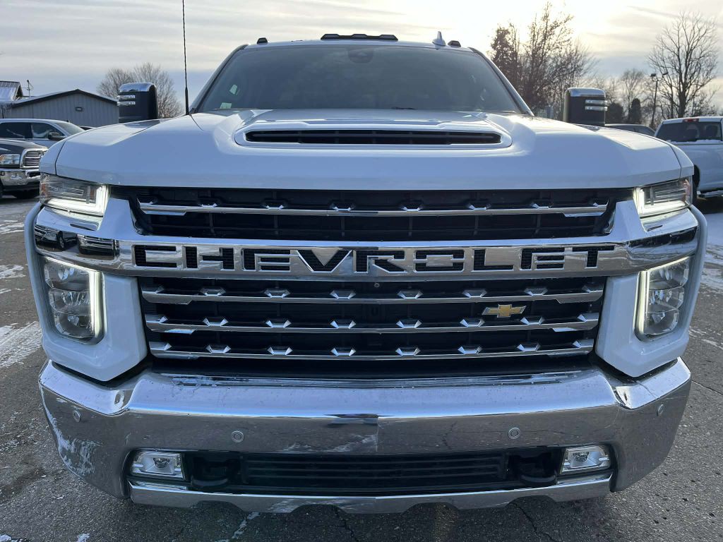 2021 Chevrolet Silverado 1500 Image 3