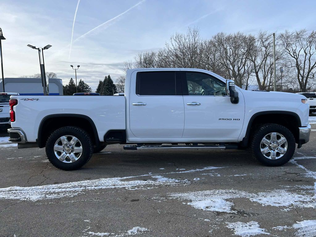 2021 Chevrolet Silverado 1500 Image 5