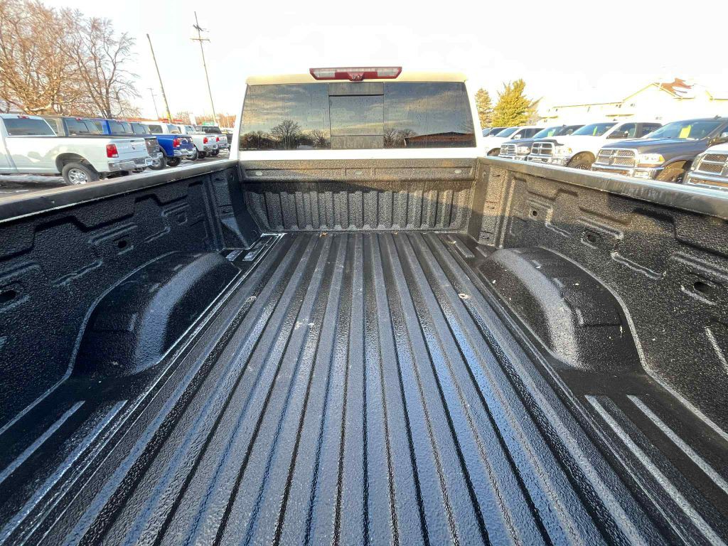 2021 Chevrolet Silverado 1500 Image 8