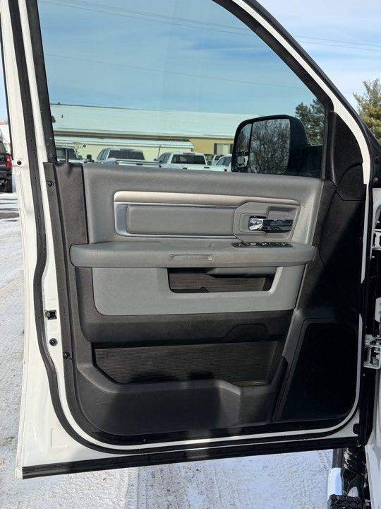 2018 RAM 2500 Image 17