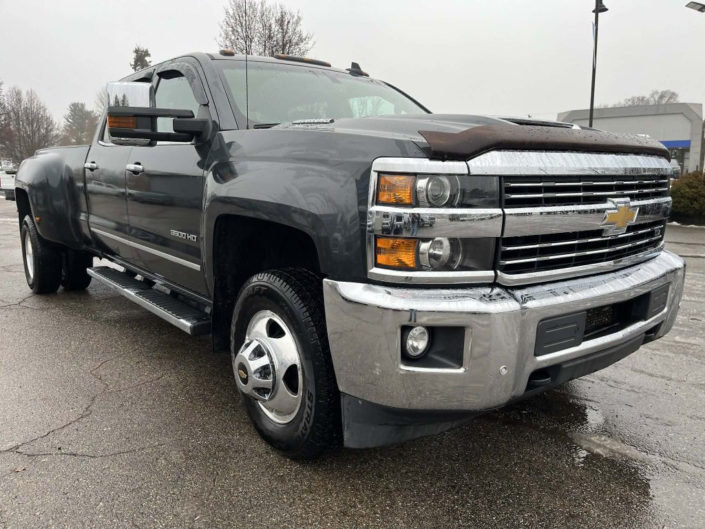 2017 Chevrolet Silverado 1500 Image 4