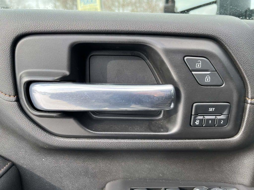 2021 GMC Sierra Image 18