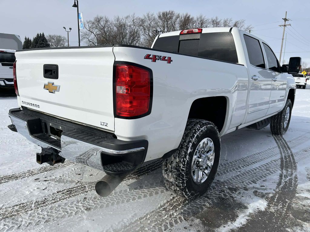 2018 Chevrolet Silverado 1500 Image 6