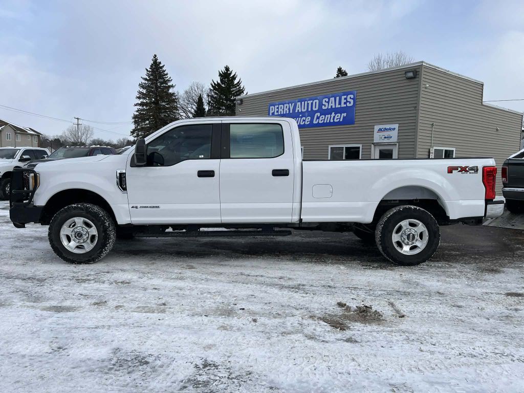 2017 Ford F-250 Image 1