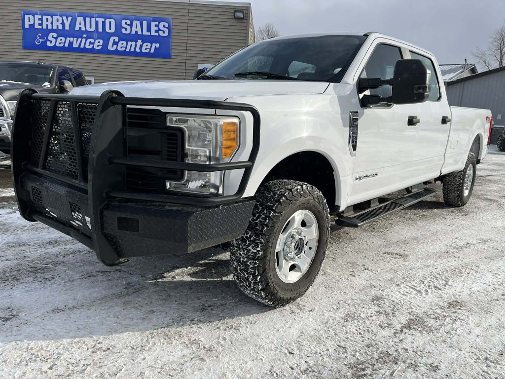 2017 Ford F-250 Image 2