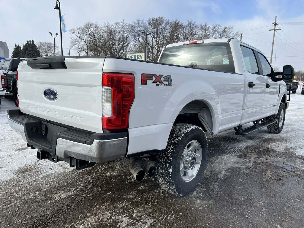 2017 Ford F-250 Image 6