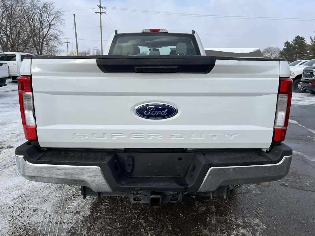 2017 Ford F-250 Image 7