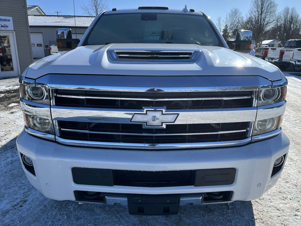 2019 Chevrolet Silverado 1500 Image 3