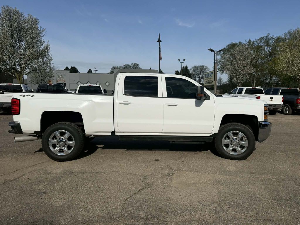 2016 Chevrolet Silverado 1500 Image 1