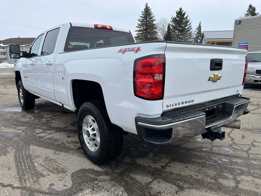 2017 Chevrolet Silverado 1500 Image 9