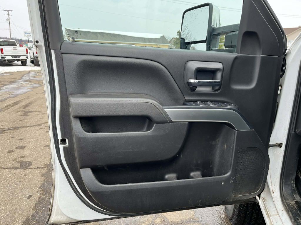 2017 Chevrolet Silverado 1500 Image 18