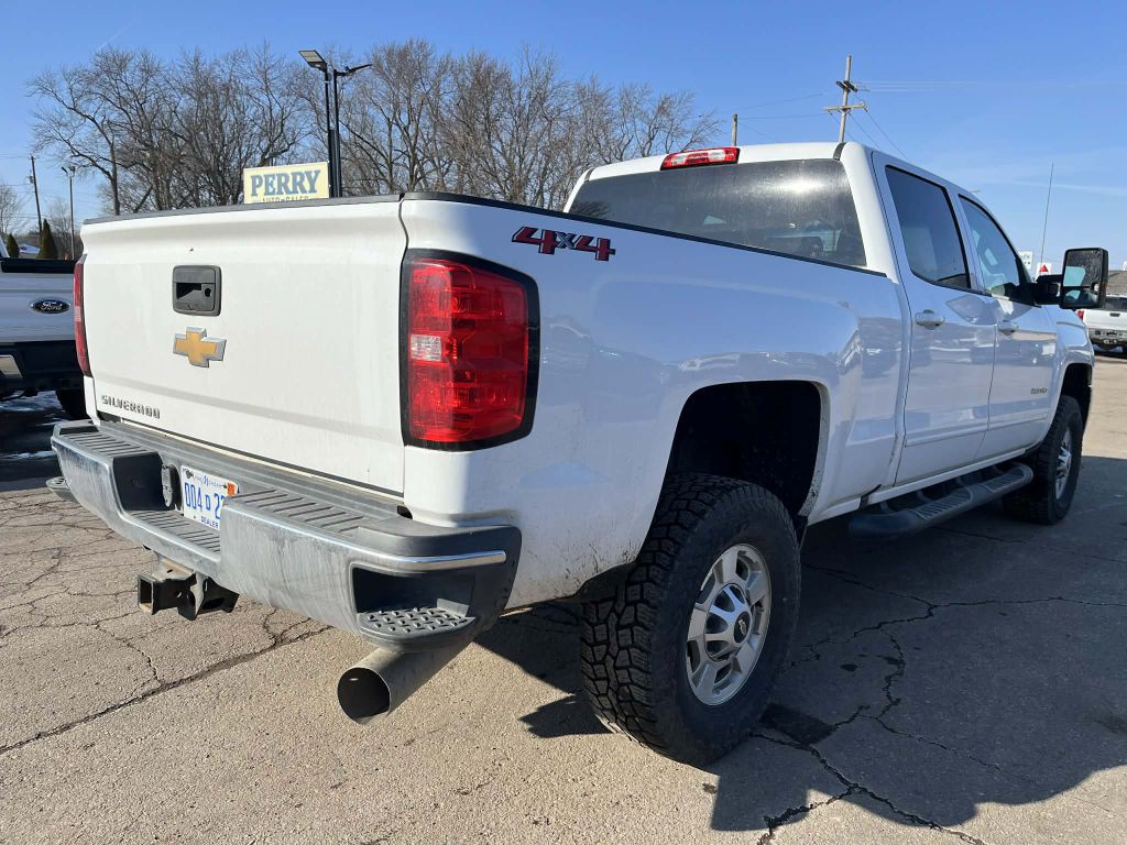 2018 Chevrolet Silverado 1500 Image 3
