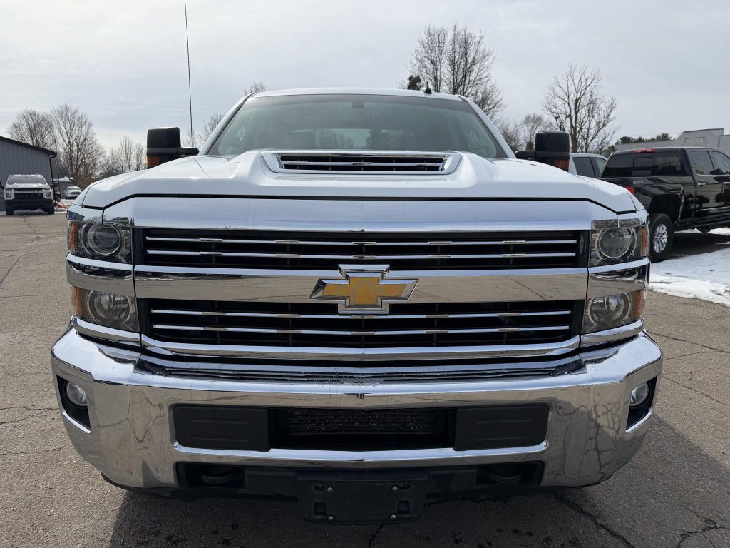 2018 Chevrolet Silverado 1500 Image 3