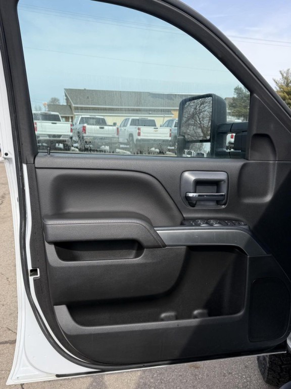 2018 Chevrolet Silverado 1500 Image 16