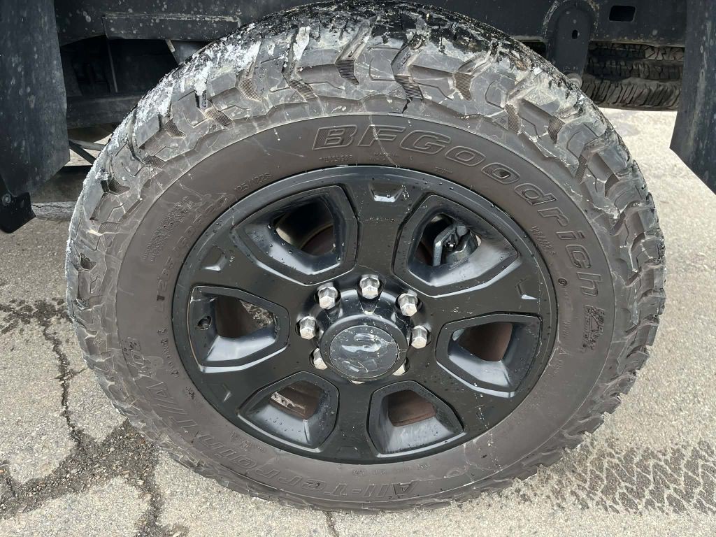 2017 RAM 2500 Image 17