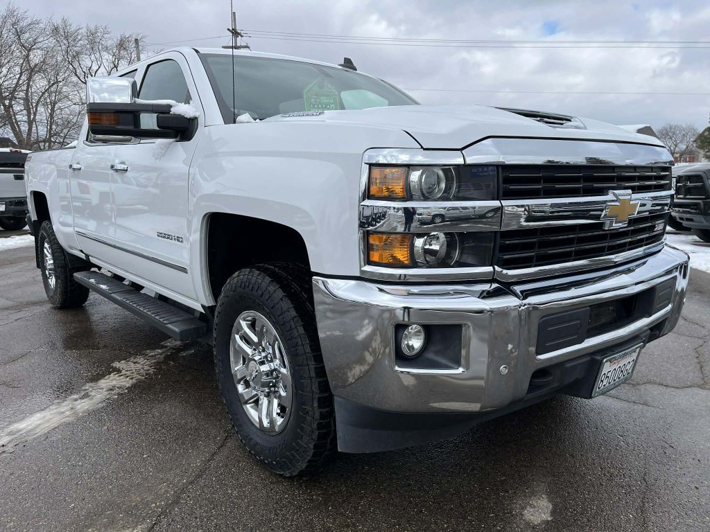 2017 Chevrolet Silverado 1500 Image 4