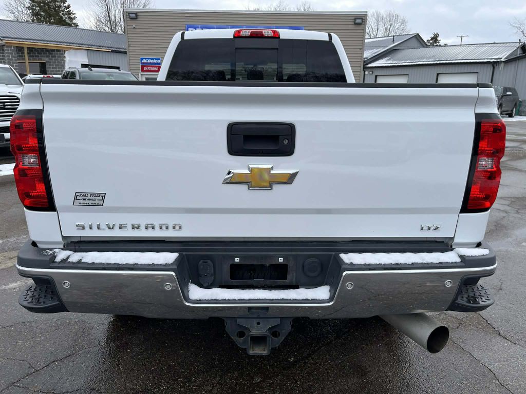 2017 Chevrolet Silverado 1500 Image 7