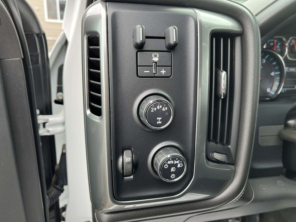 2017 Chevrolet Silverado 1500 Image 21