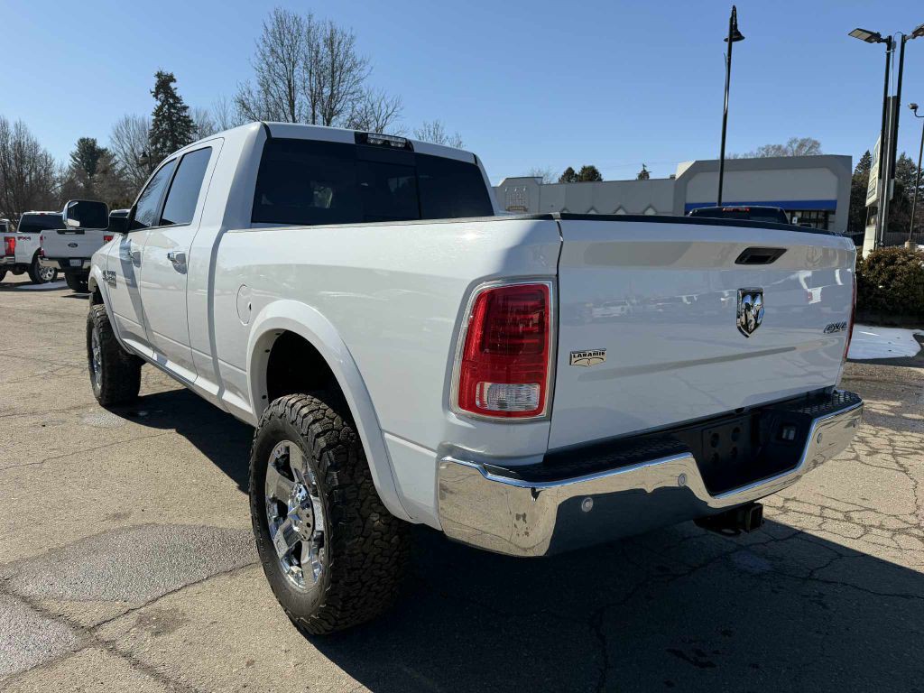 2017 RAM 2500 Image 6