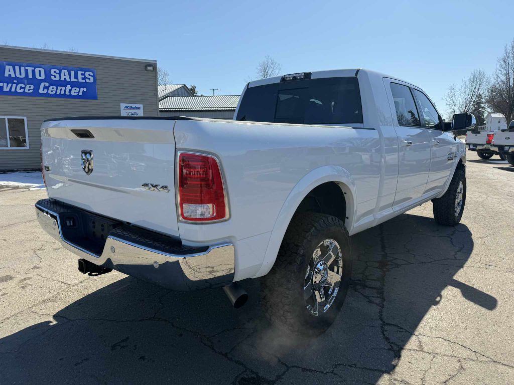 2017 RAM 2500 Image 9