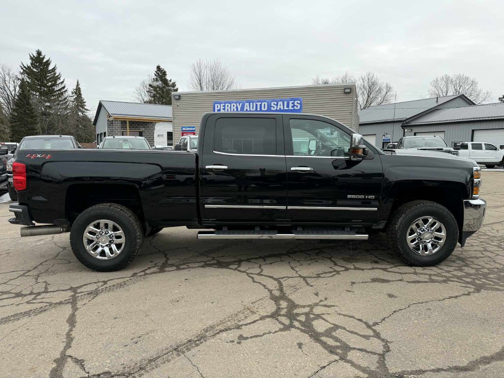 2019 Chevrolet Silverado 1500 Image 1