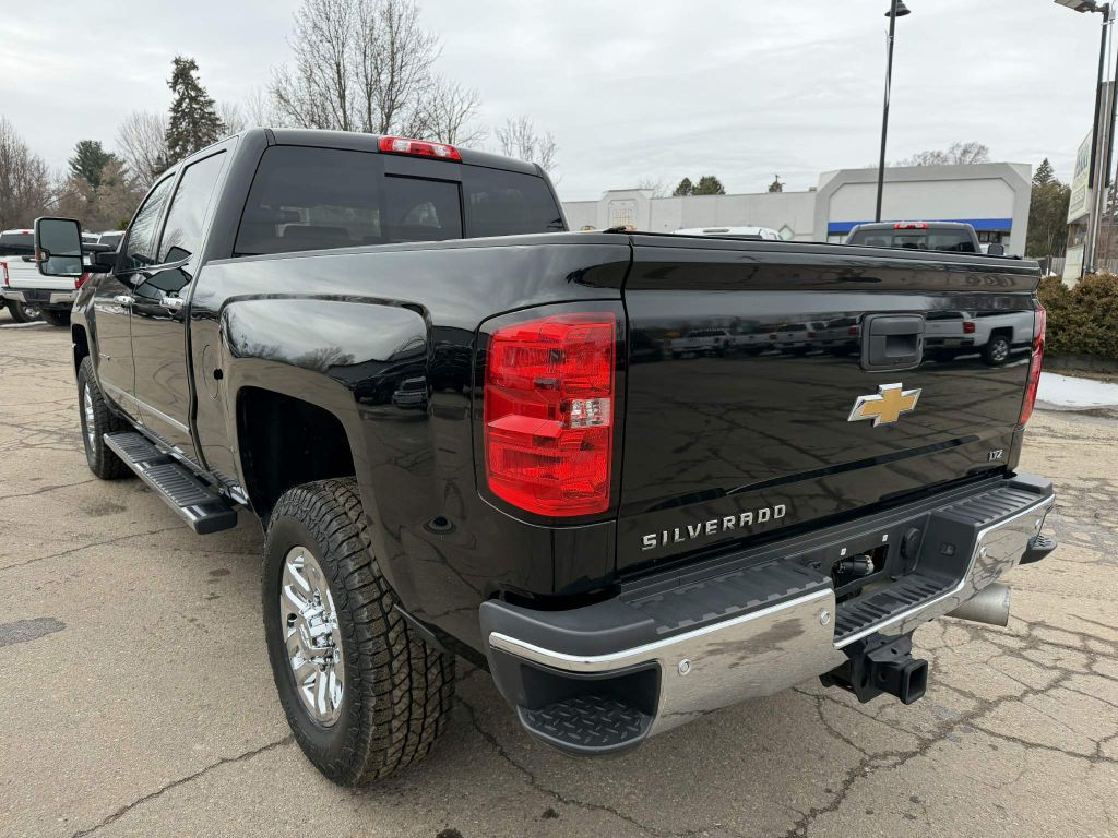 2019 Chevrolet Silverado 1500 Image 6