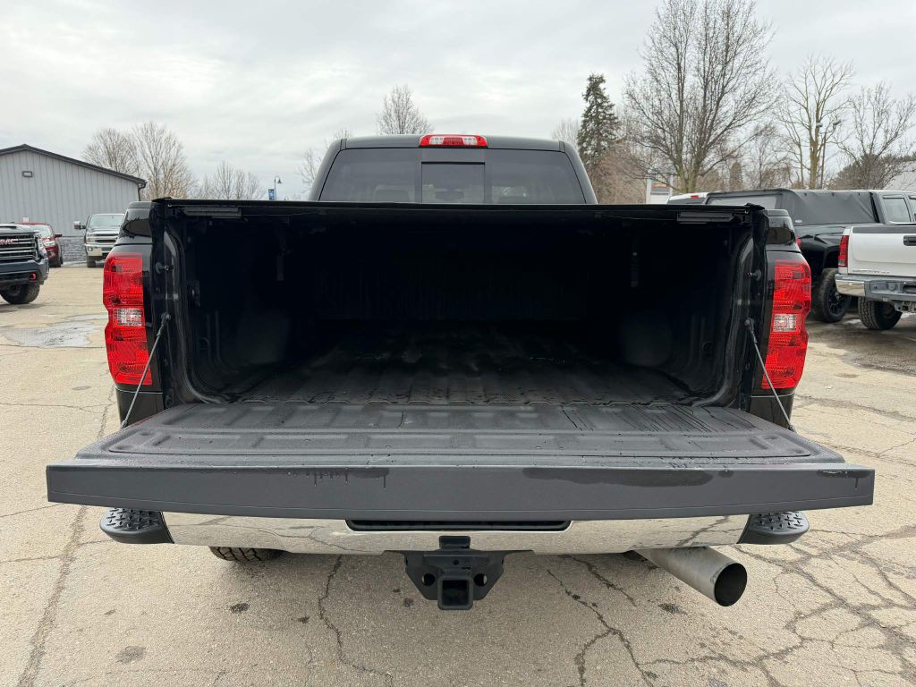2019 Chevrolet Silverado 1500 Image 8