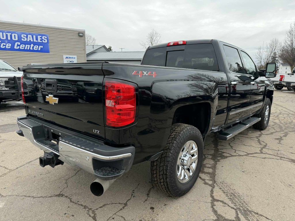 2019 Chevrolet Silverado 1500 Image 9