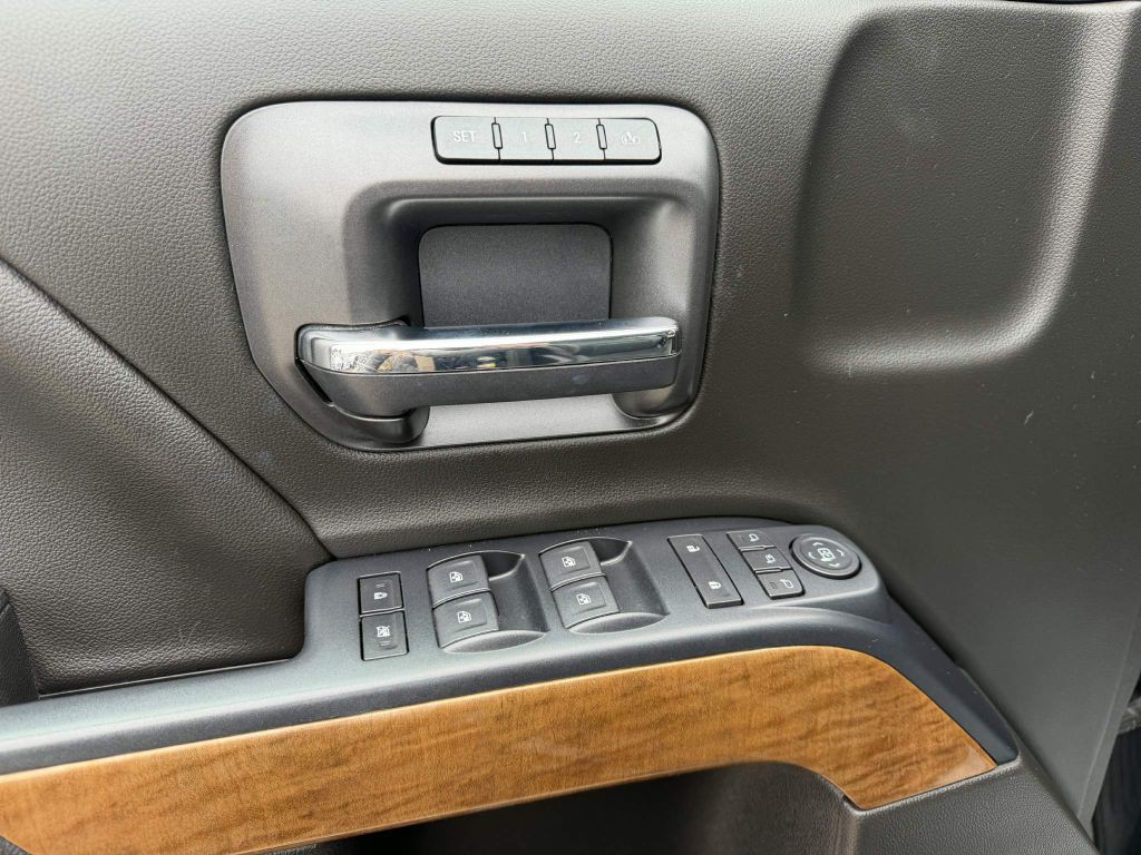 2019 Chevrolet Silverado 1500 Image 18