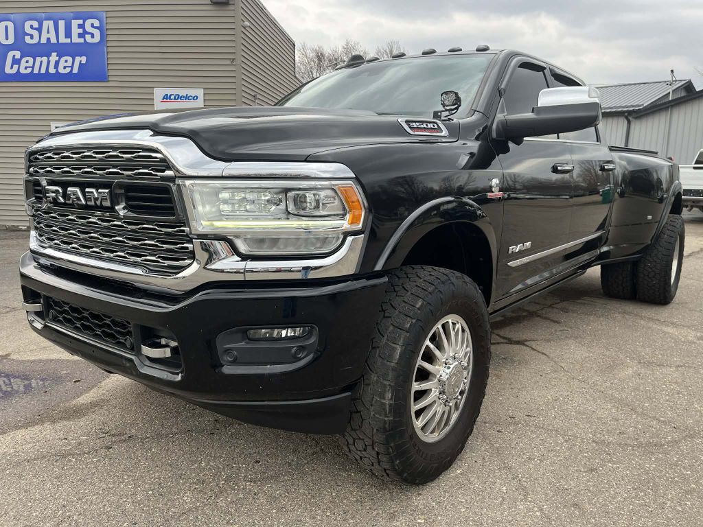 2020 RAM 3500 Image 2