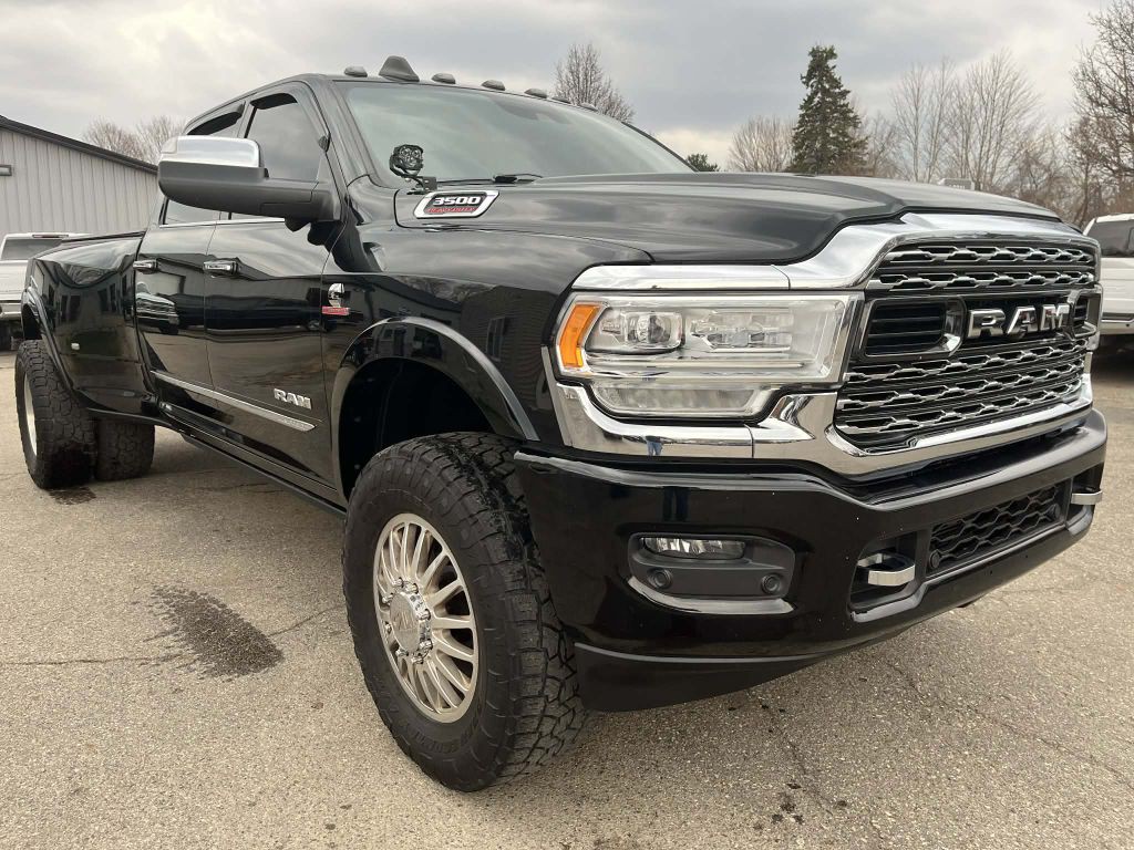 2020 RAM 3500 Image 4