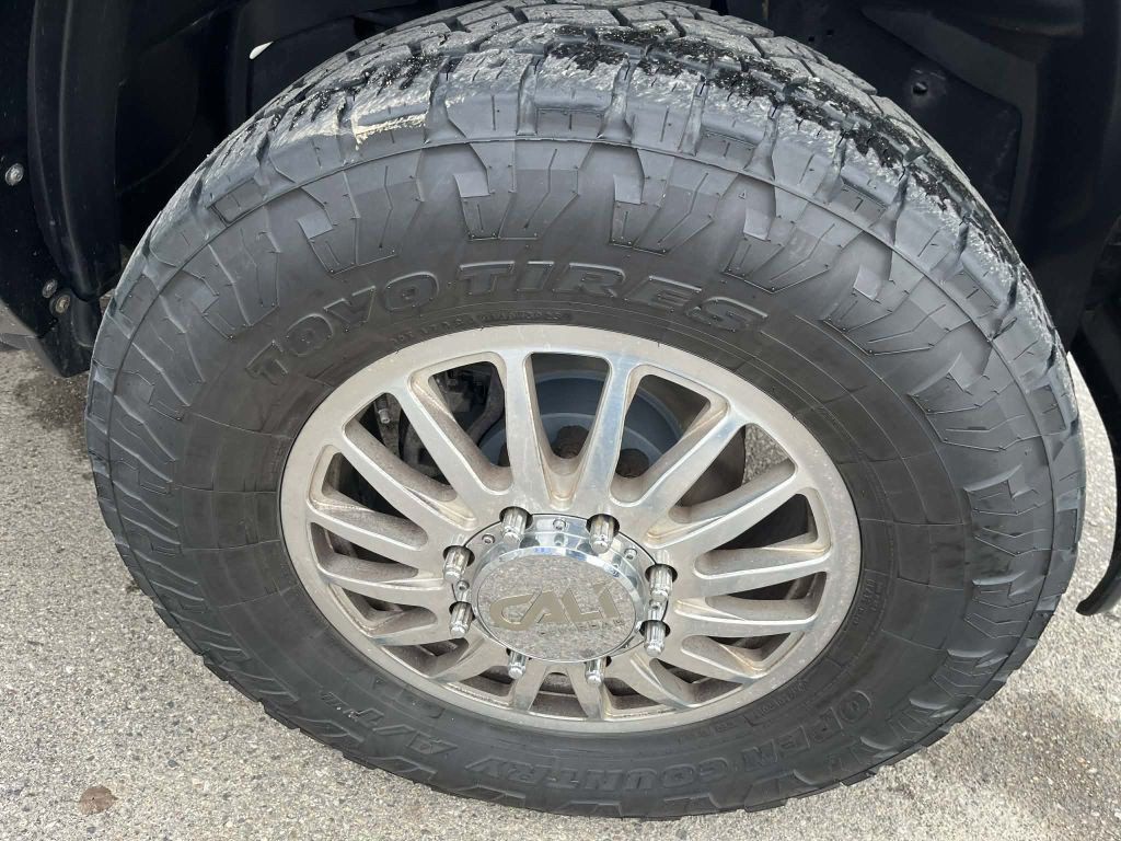 2020 RAM 3500 Image 17