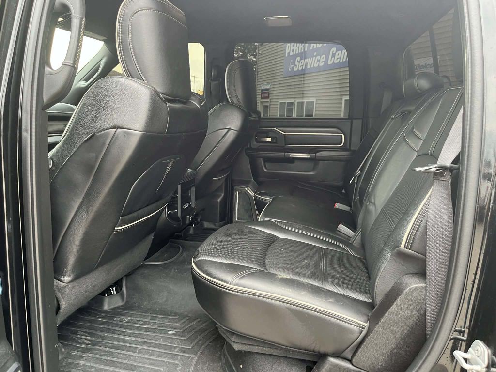 2020 RAM 3500 Image 27