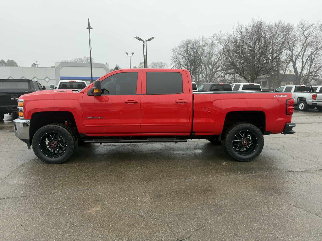 2017 Chevrolet Silverado 1500 Image 5