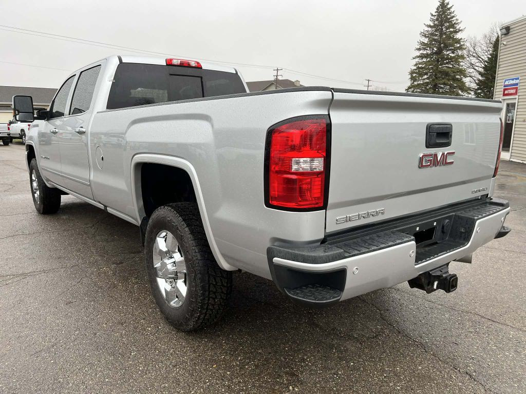 2018 GMC Sierra 3500 Image 9