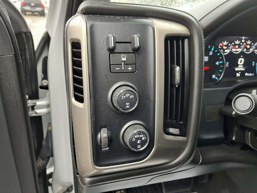 2018 GMC Sierra 3500 Image 22