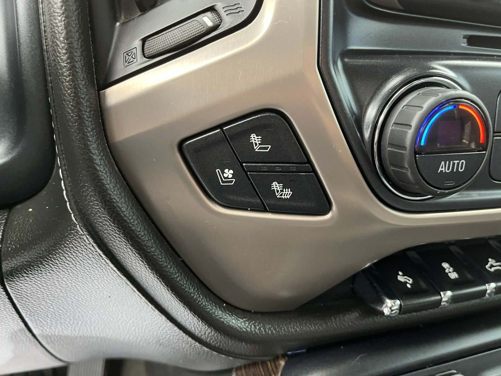 2018 GMC Sierra 3500 Image 27