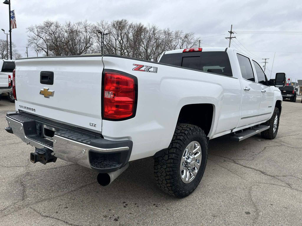 2018 Chevrolet Silverado 1500 Image 6